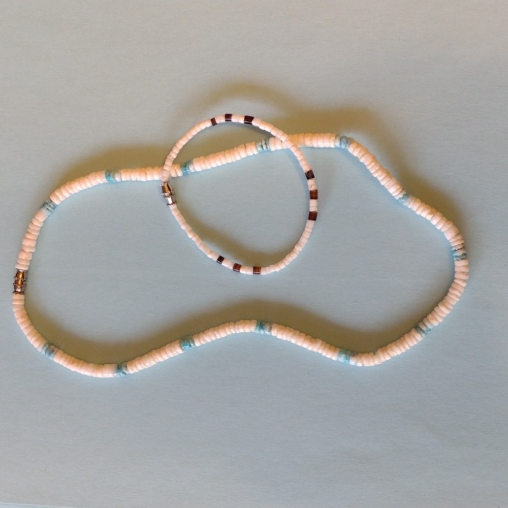 Lovely white with baby blue accents necklace and white w brown accents bracelet - Picture 11 of 12
